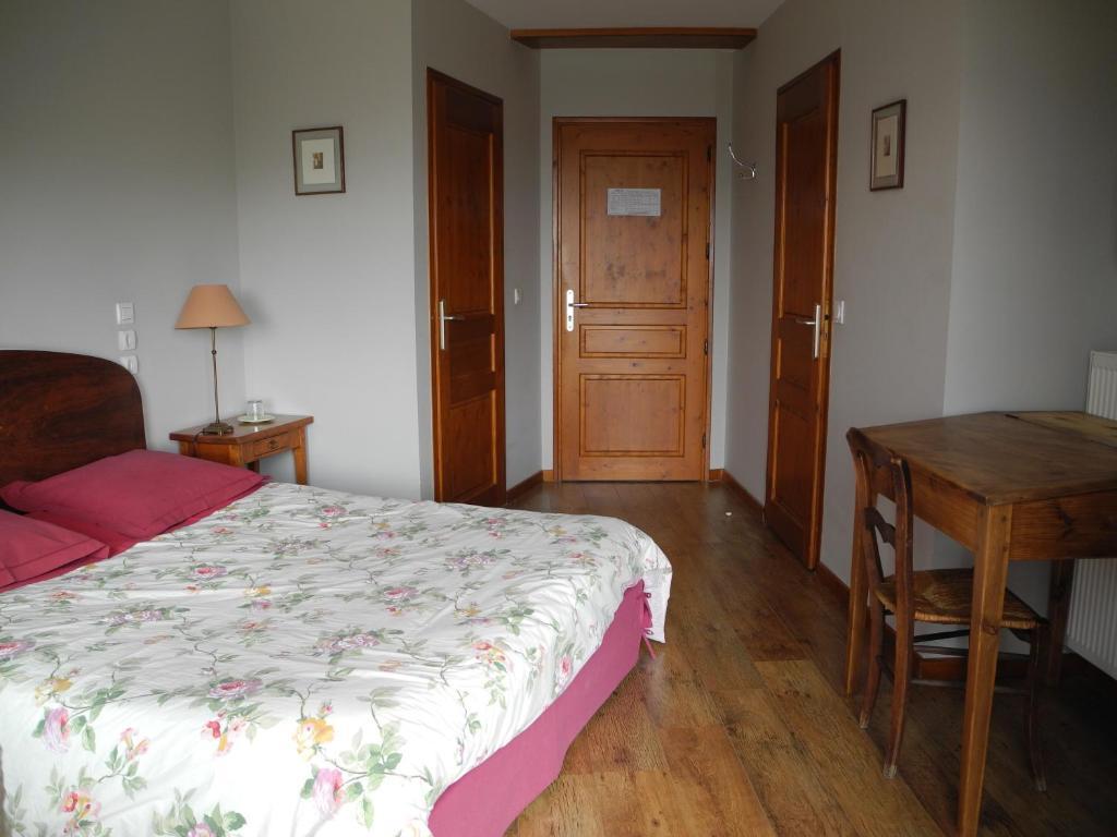 Le Plateau De La Danse Bed & Breakfast Saint-Victor-sur-Loire Cameră foto